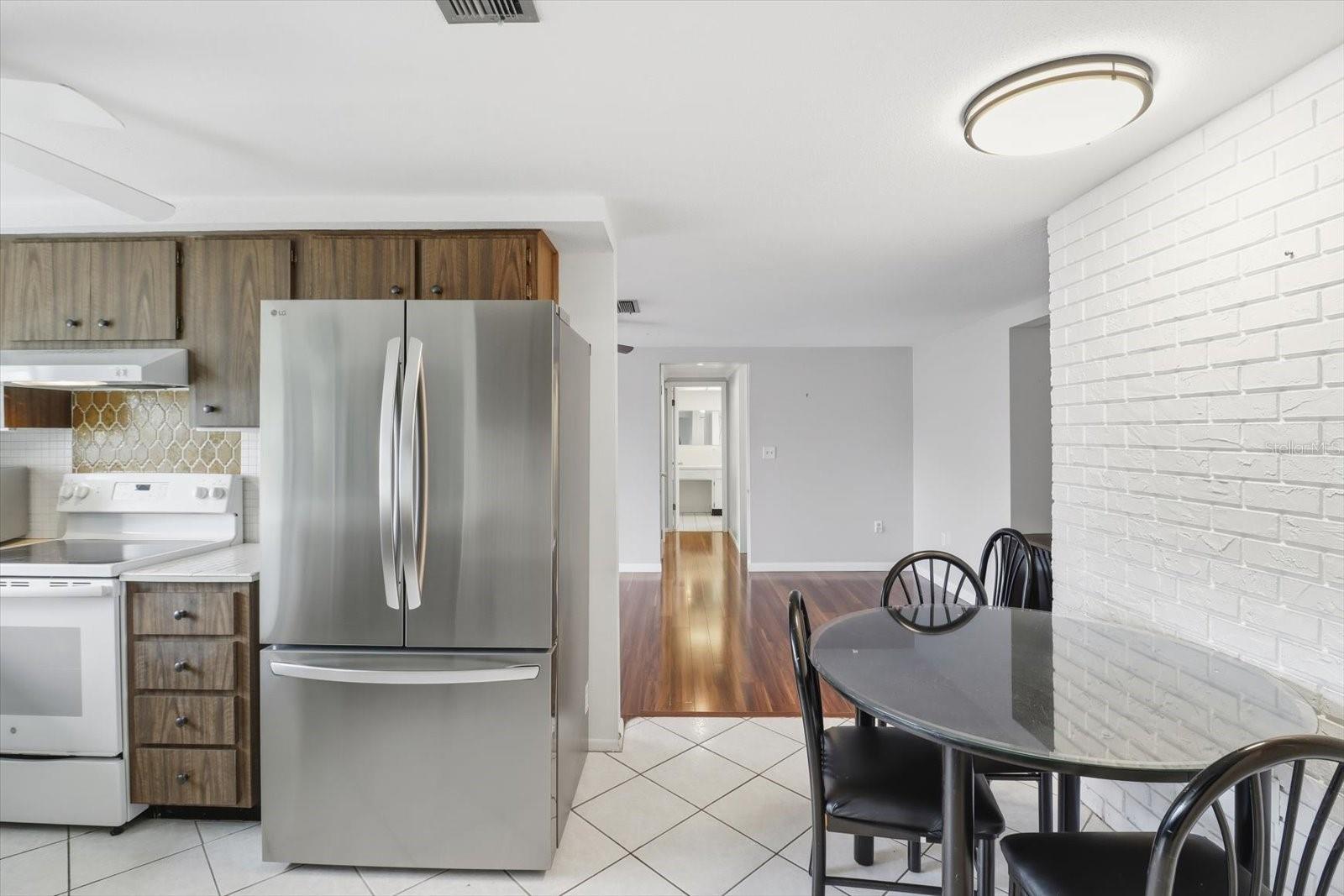 BEACON WOODS VILLAGE - Residential