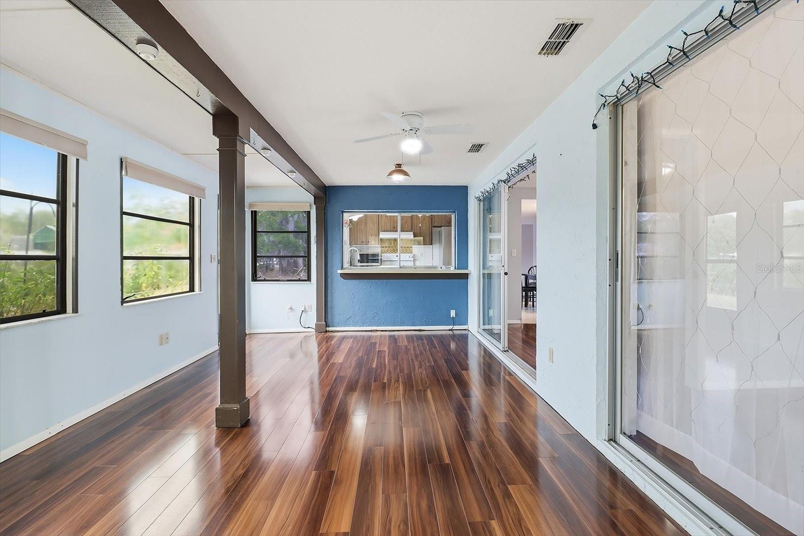 BEACON WOODS VILLAGE - Residential