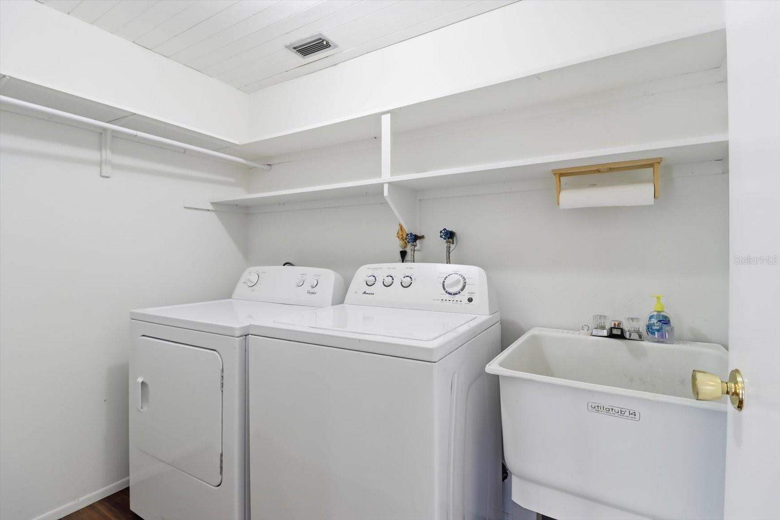 BEACON WOODS VILLAGE - Residential