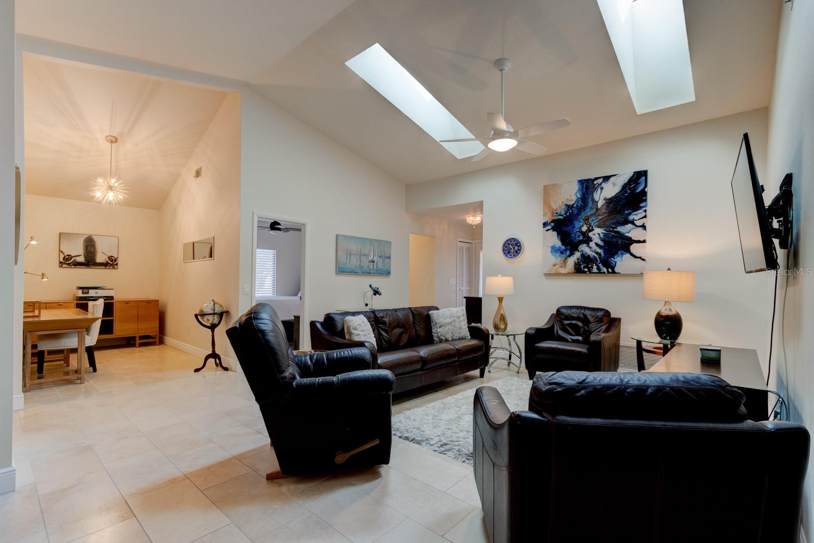 1918 WHISPERWOOD WAY 10