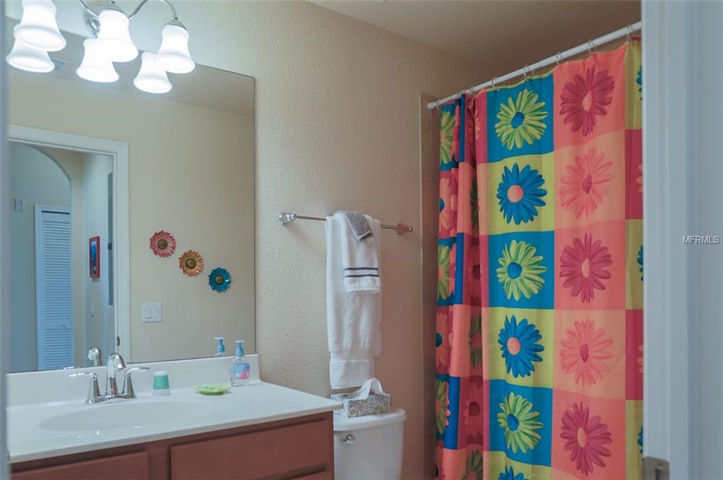 GRAND ESTUARY V RVR STD PH1 OR2396/6779 - Residential Lease