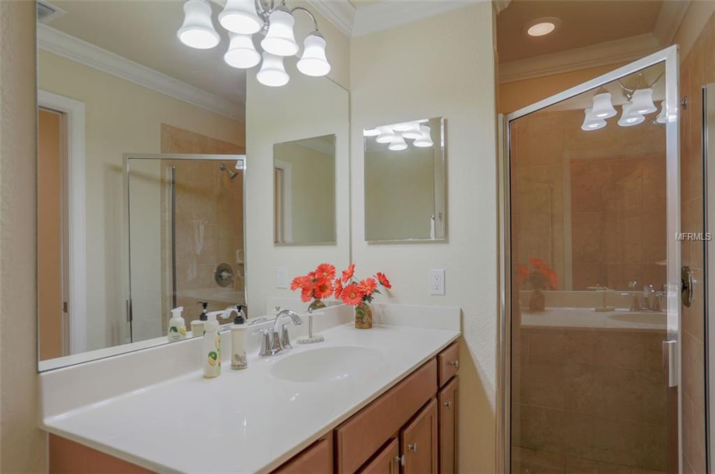 GRAND ESTUARY V RVR STD PH1 OR2396/6779 - Residential Lease