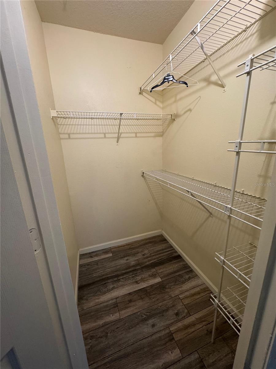 SUNERT LAKE - Residential Lease