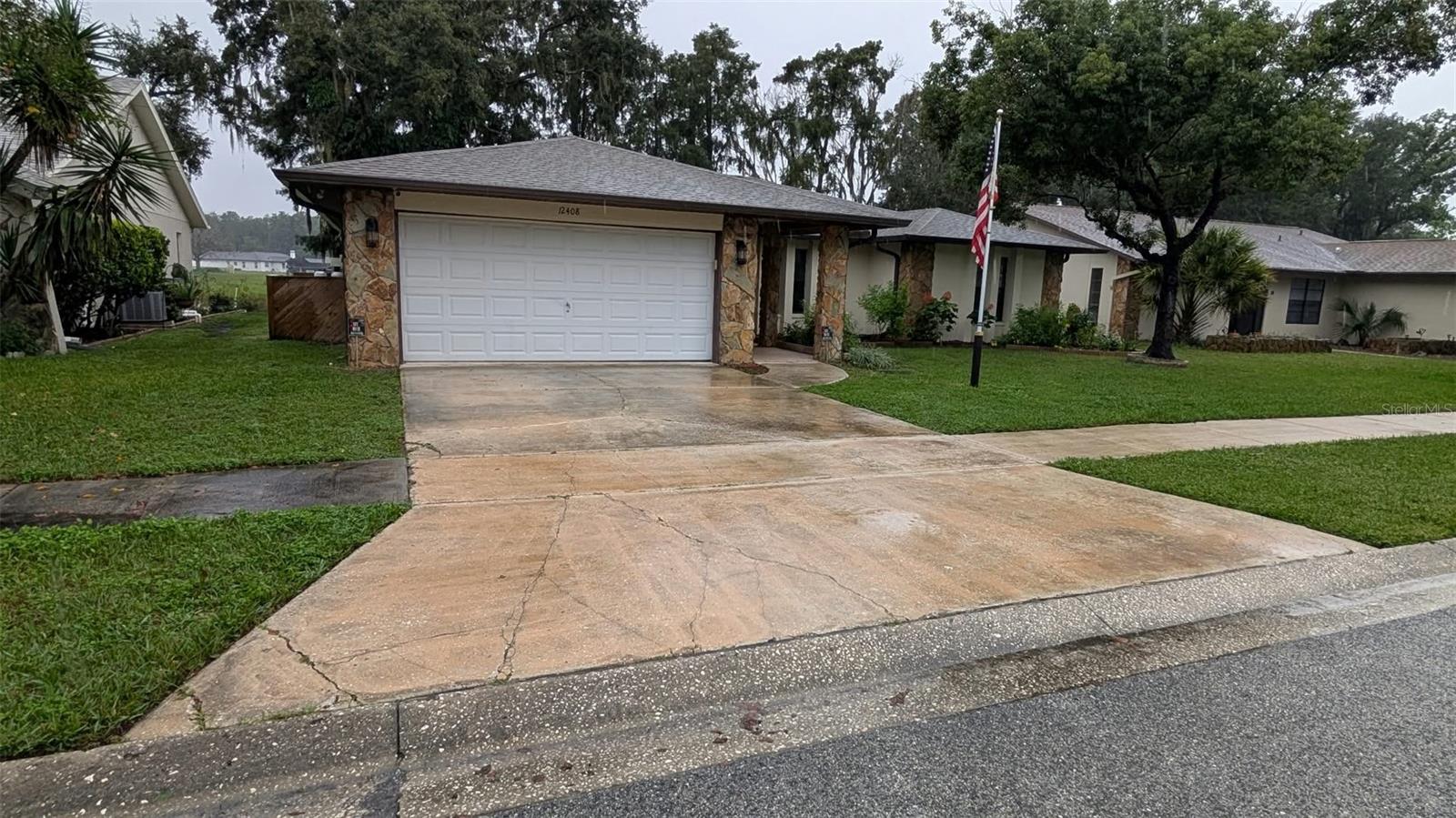 12408 GOLDEN OAK CIRCLE