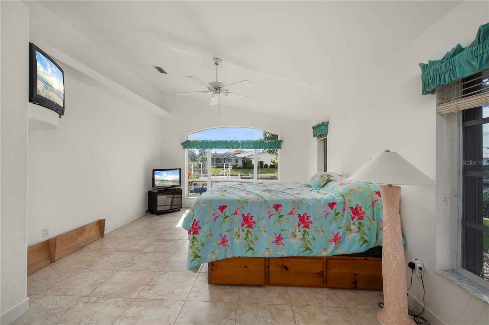 PUNTA GORDA ISLES SEC 11 - Residential