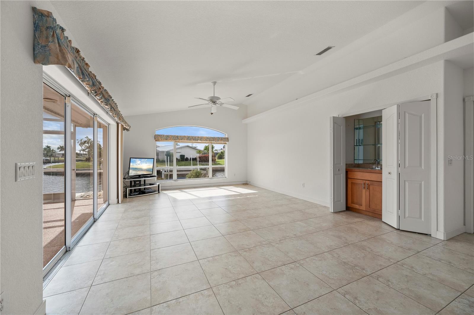 PUNTA GORDA ISLES SEC 11 - Residential