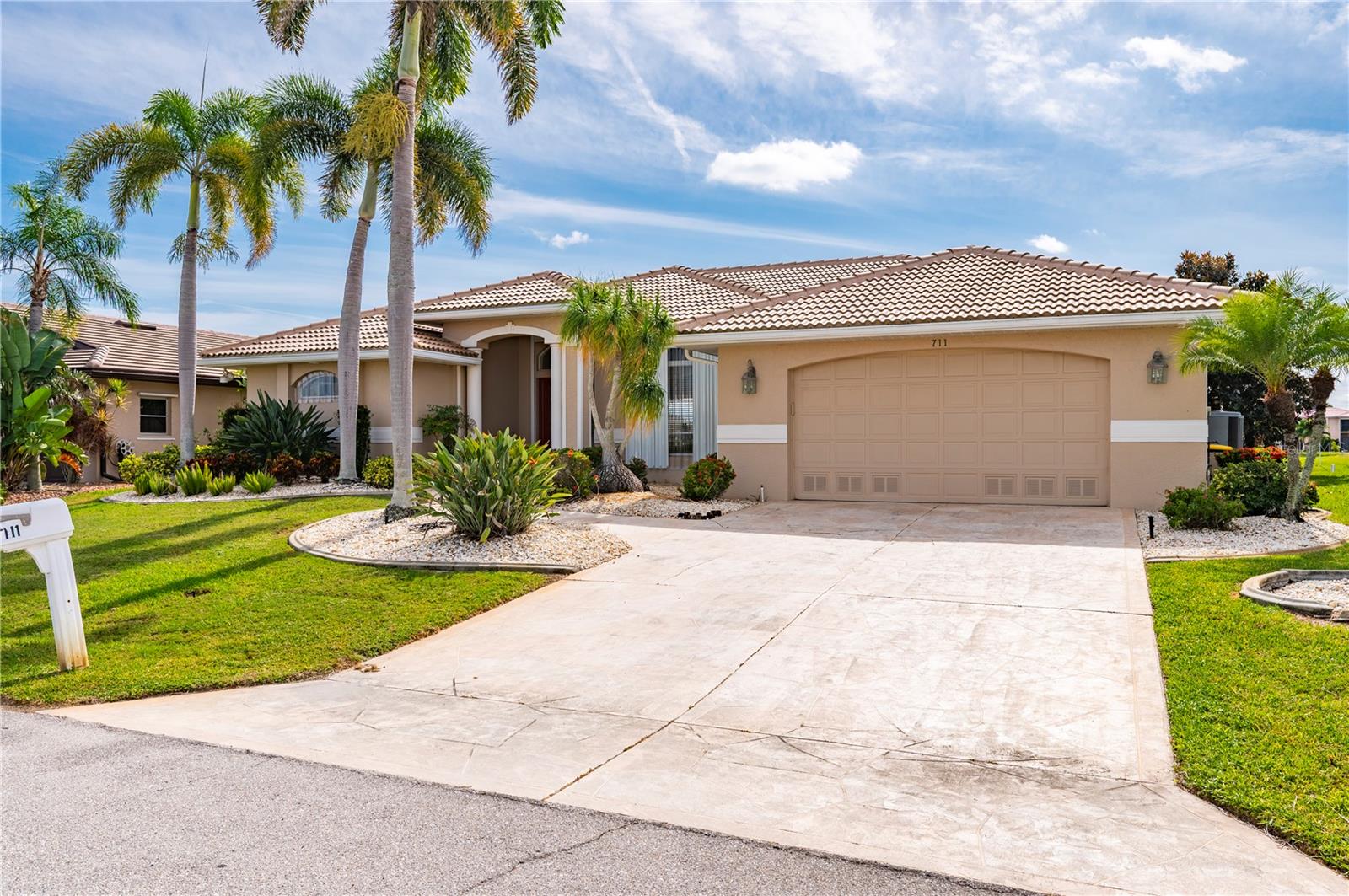 PUNTA GORDA ISLES SEC 11 - Residential