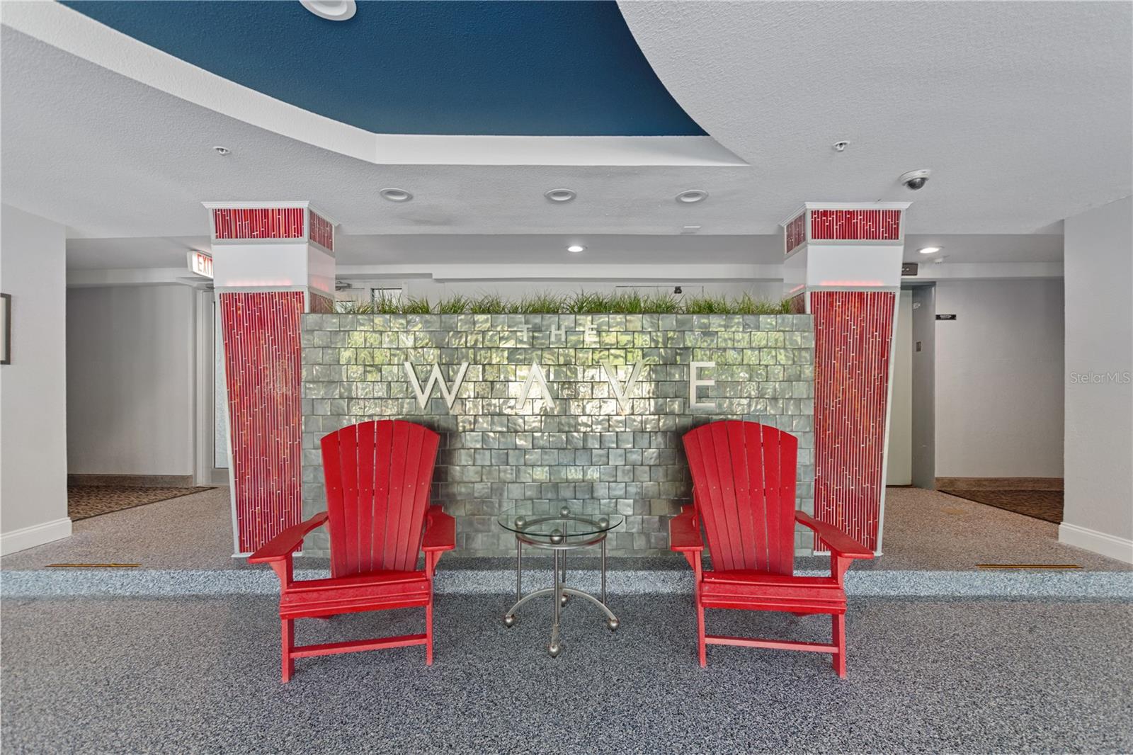 WAVE THE CONDO - Residential