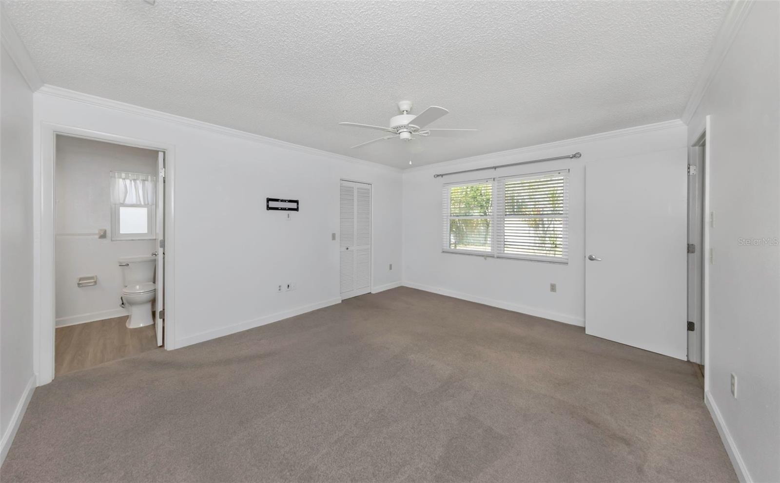 HIGHLAND LAKES UNIT THIRTYFOUR - Residential