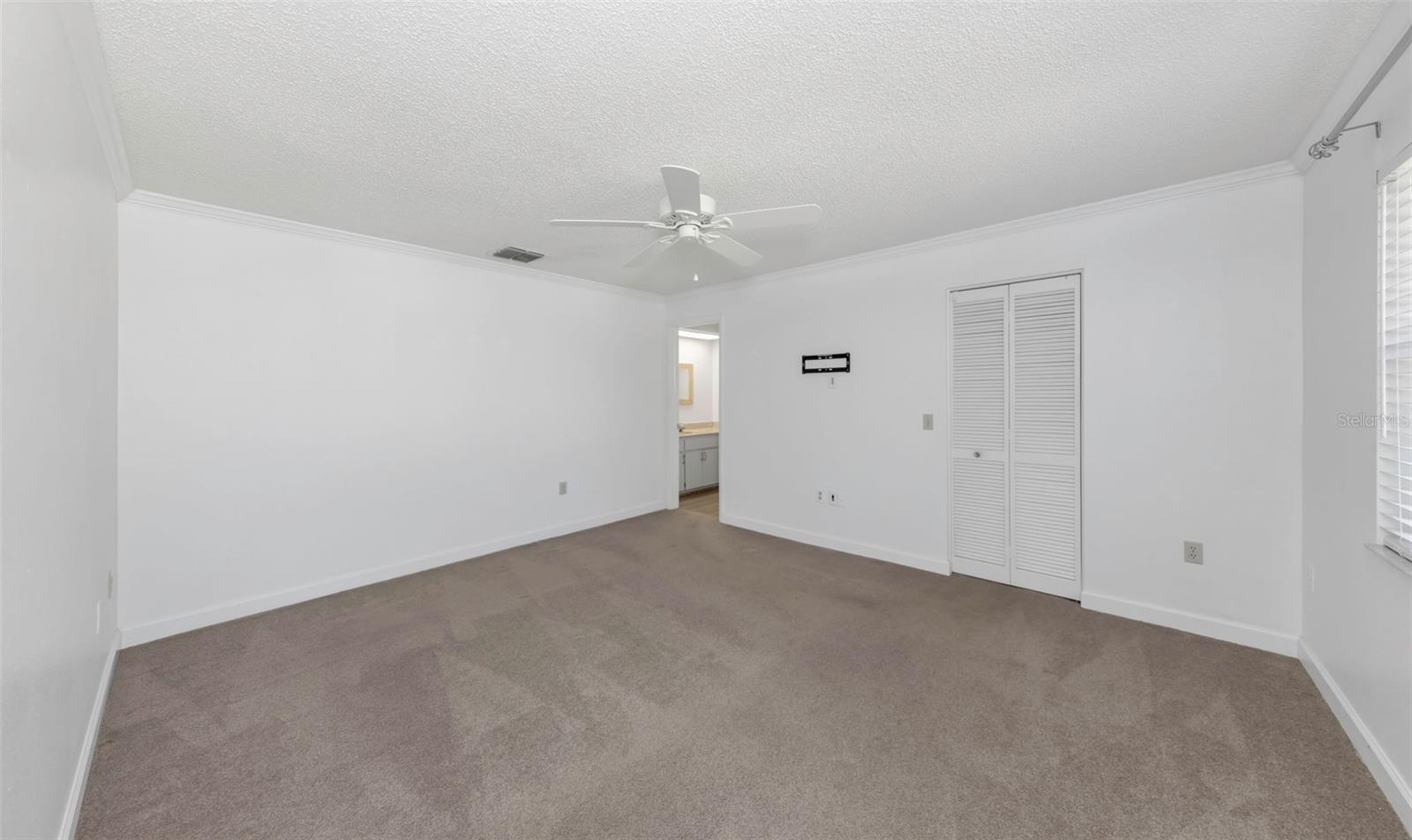 HIGHLAND LAKES UNIT THIRTYFOUR - Residential