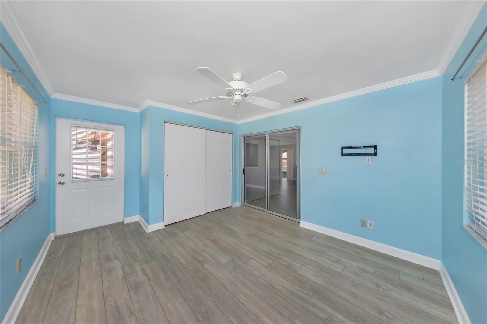 HIGHLAND LAKES UNIT THIRTYFOUR - Residential