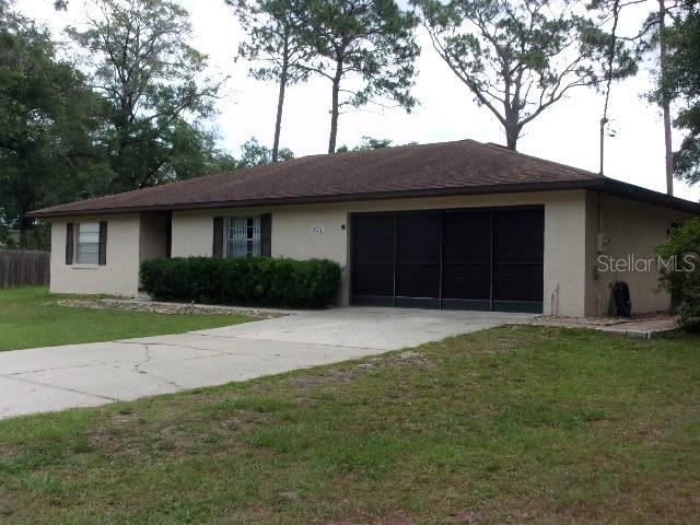 871 OAK TREE LANE