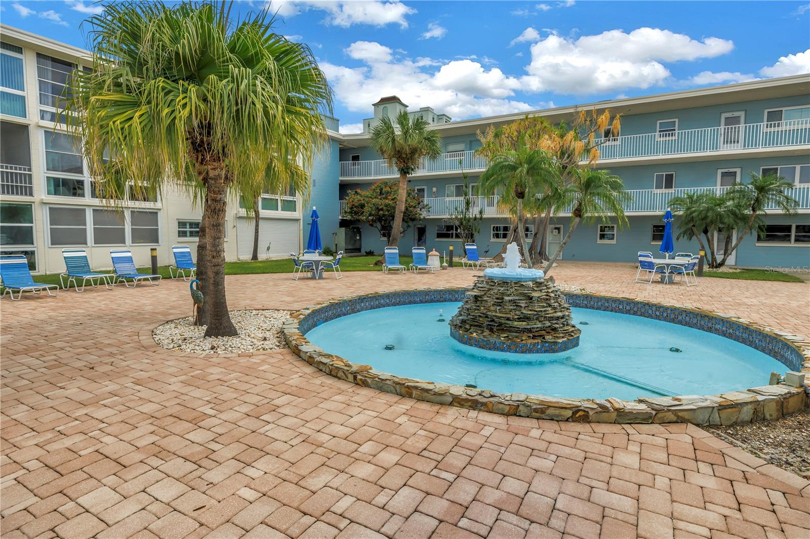 SYLVETTE CONDO - Residential