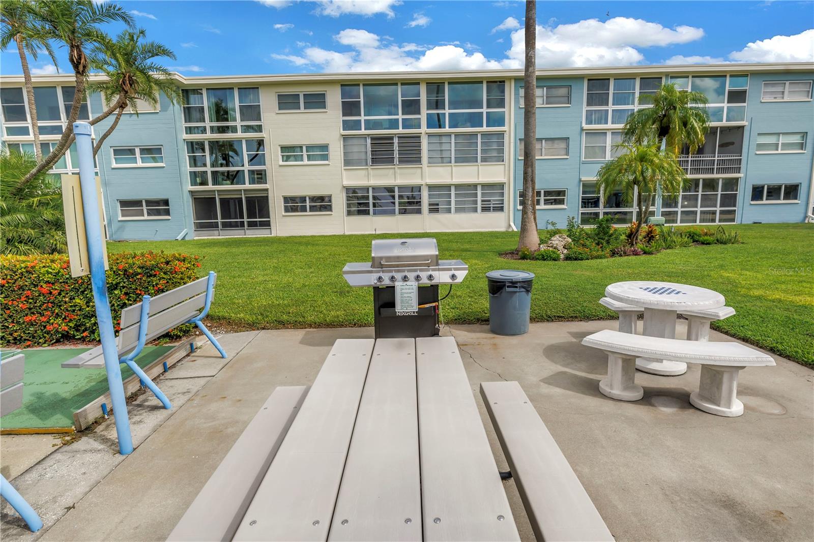 SYLVETTE CONDO - Residential