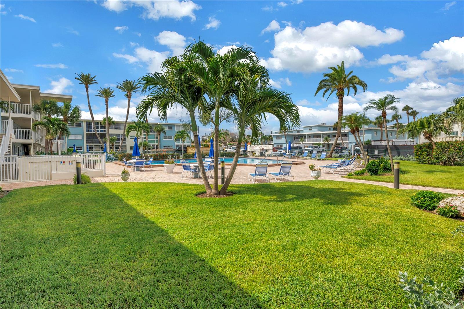 SYLVETTE CONDO - Residential