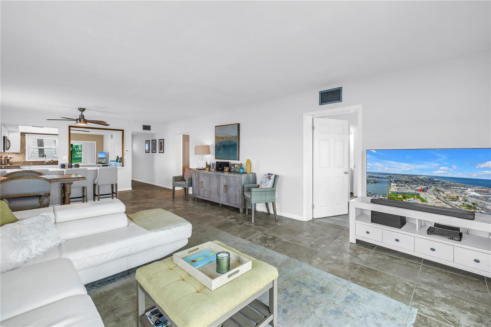 SYLVETTE CONDO - Residential