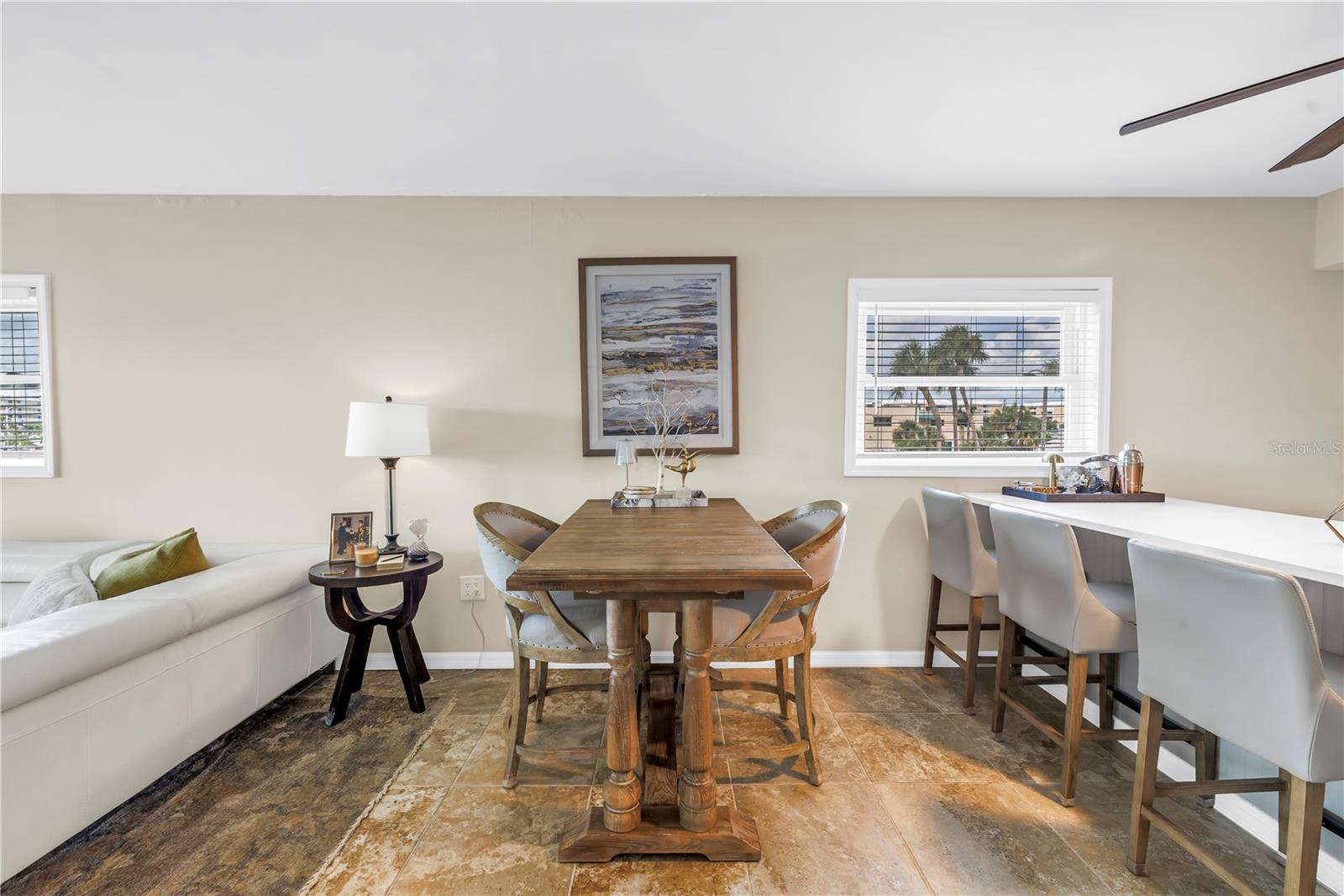 SYLVETTE CONDO - Residential