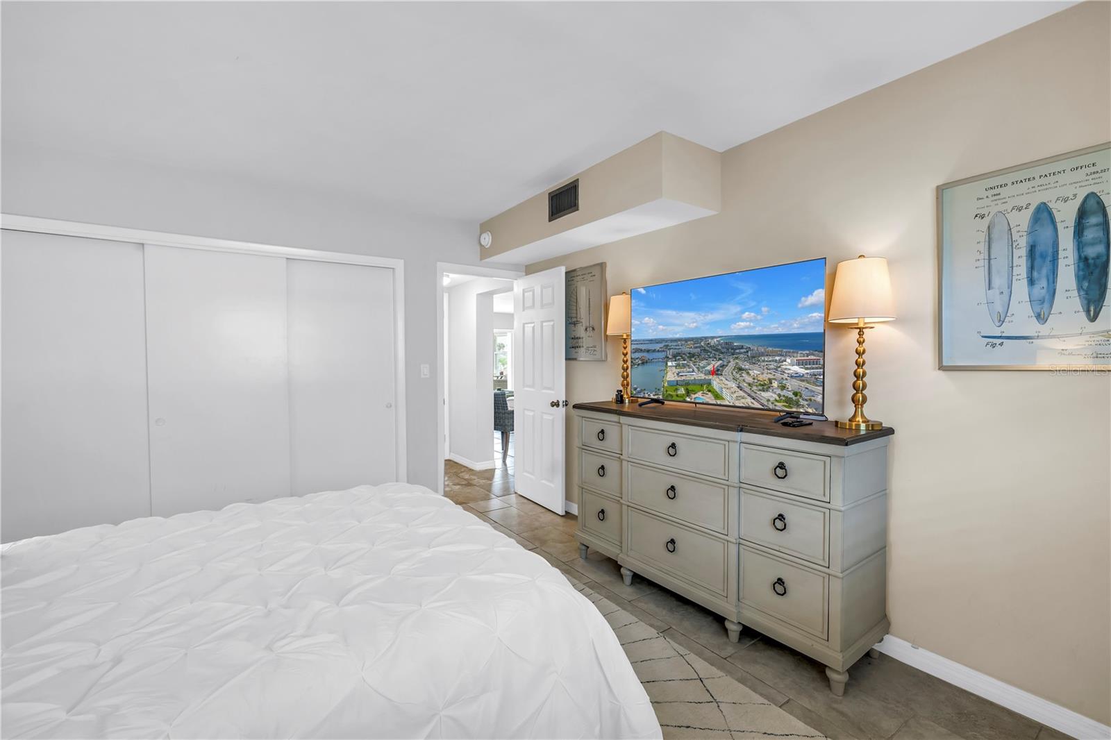 SYLVETTE CONDO - Residential