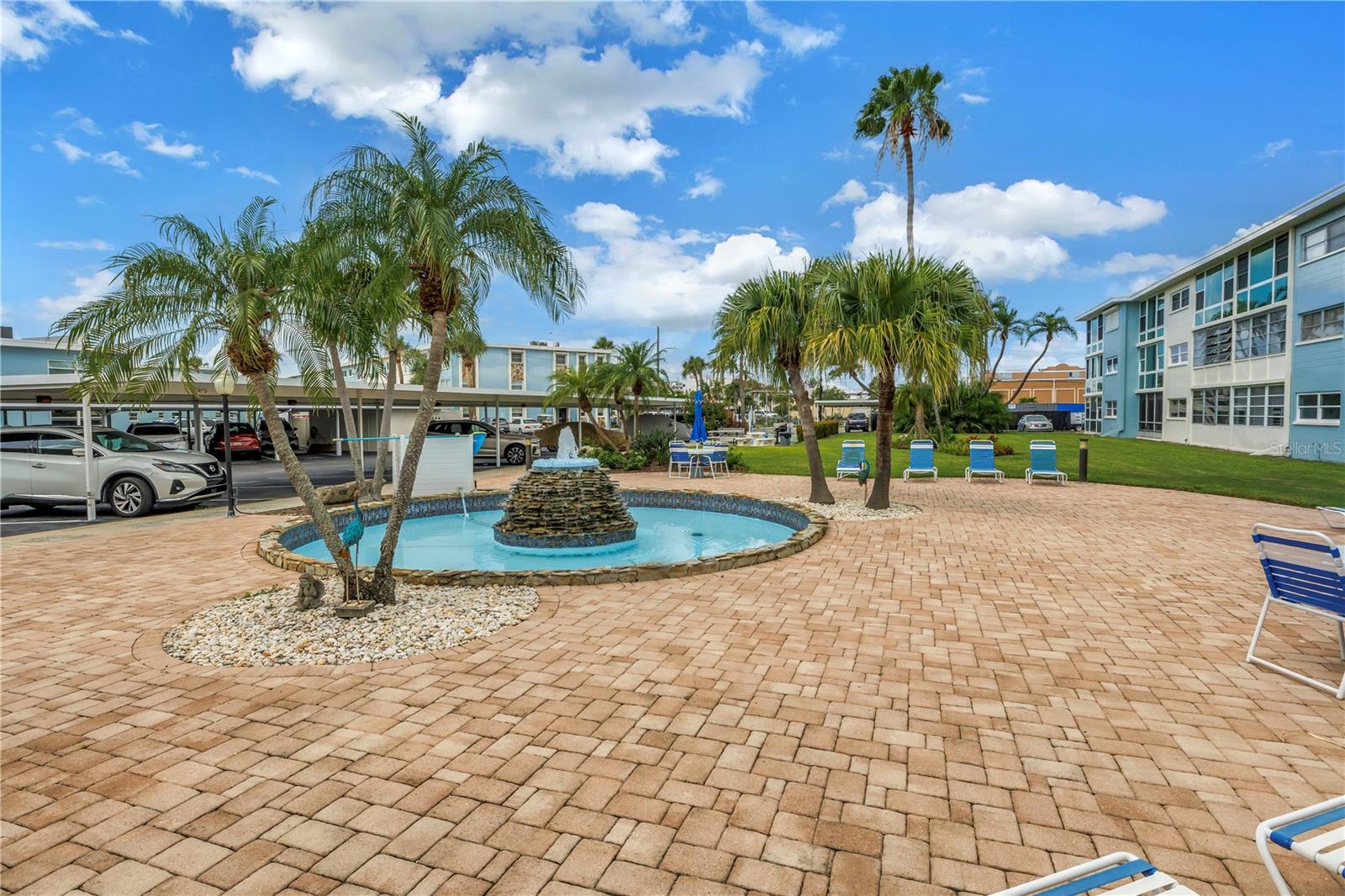 SYLVETTE CONDO - Residential