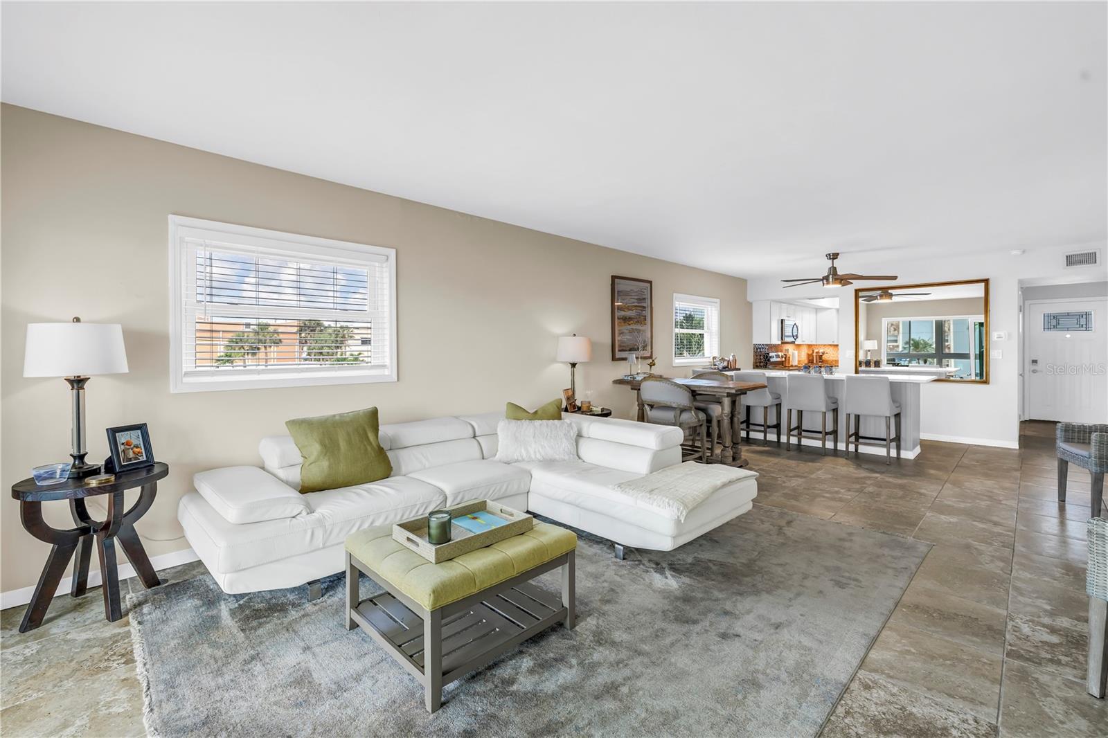 SYLVETTE CONDO - Residential