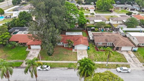 A home in SEMINOLE