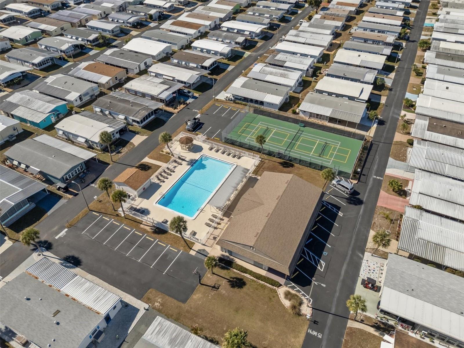 OAKWOOD ESTATES - Residential