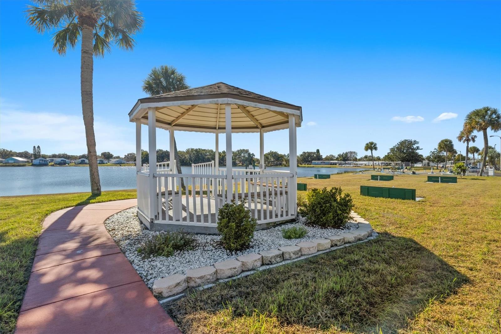 OAKWOOD ESTATES - Residential