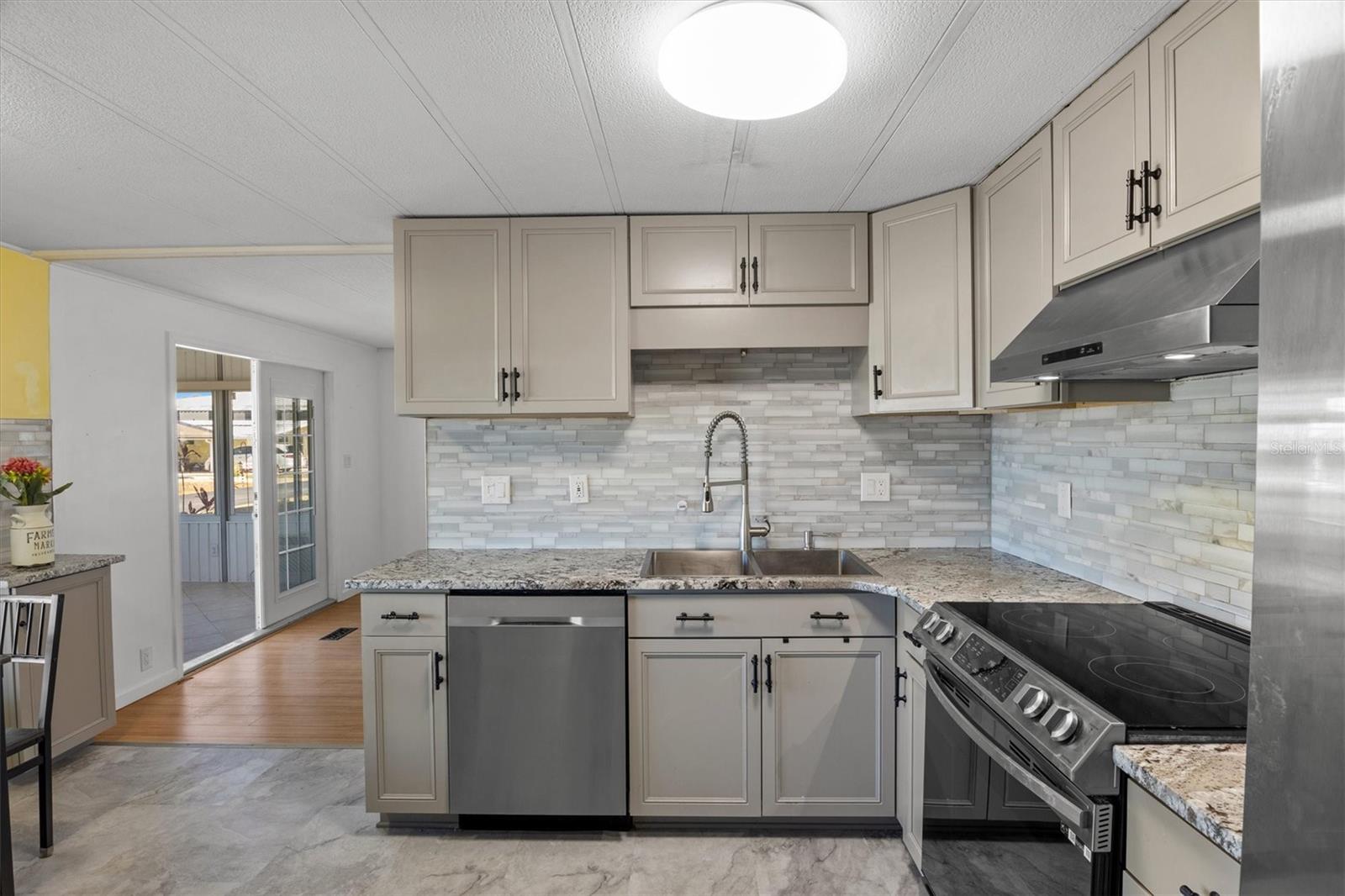 OAKWOOD ESTATES - Residential