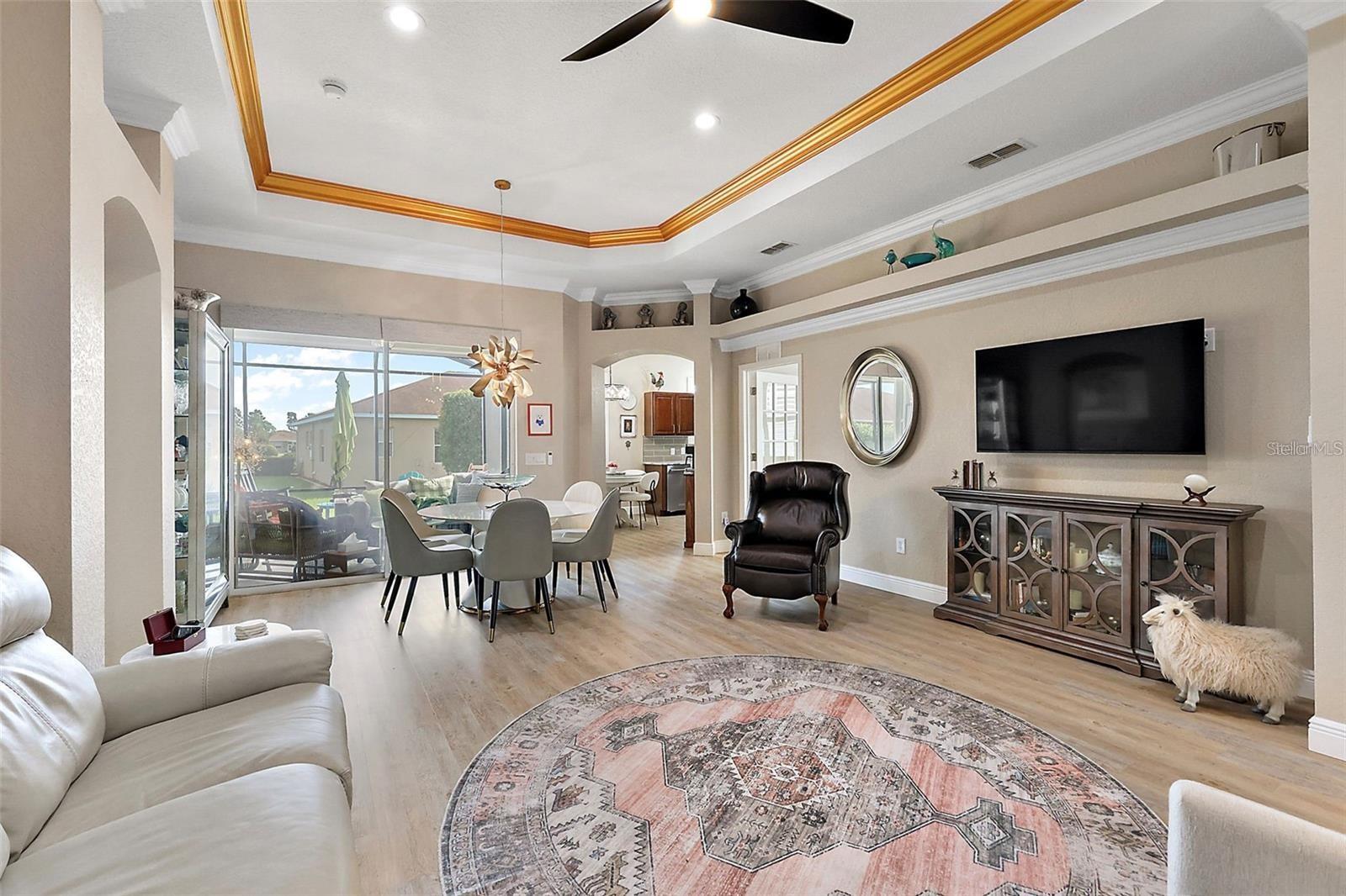 LAKESIDE LANDINGS - Residential