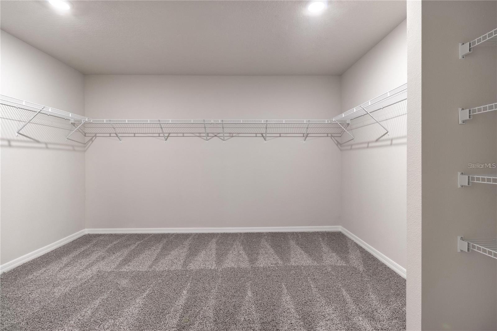 HAMMOCK RESERVE PH 1 - Residential Lease