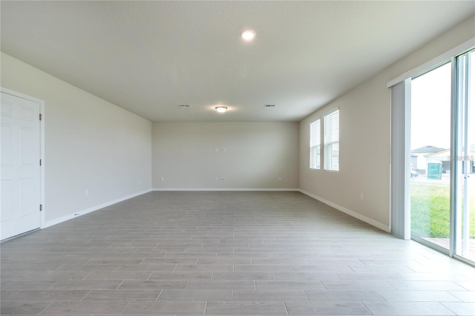 HAMMOCK RESERVE PH 1 - Residential Lease