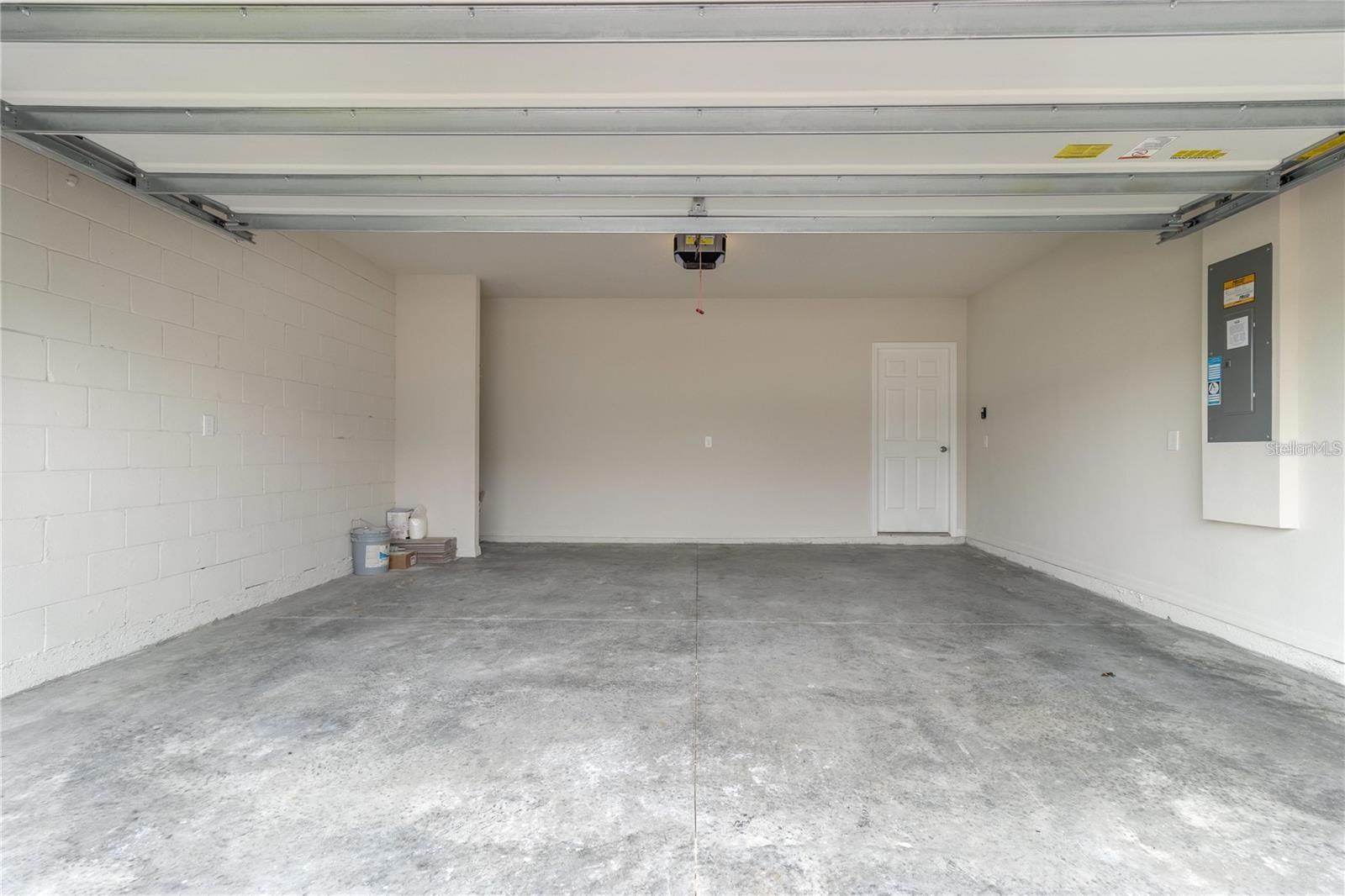 HAMMOCK RESERVE PH 1 - Residential Lease