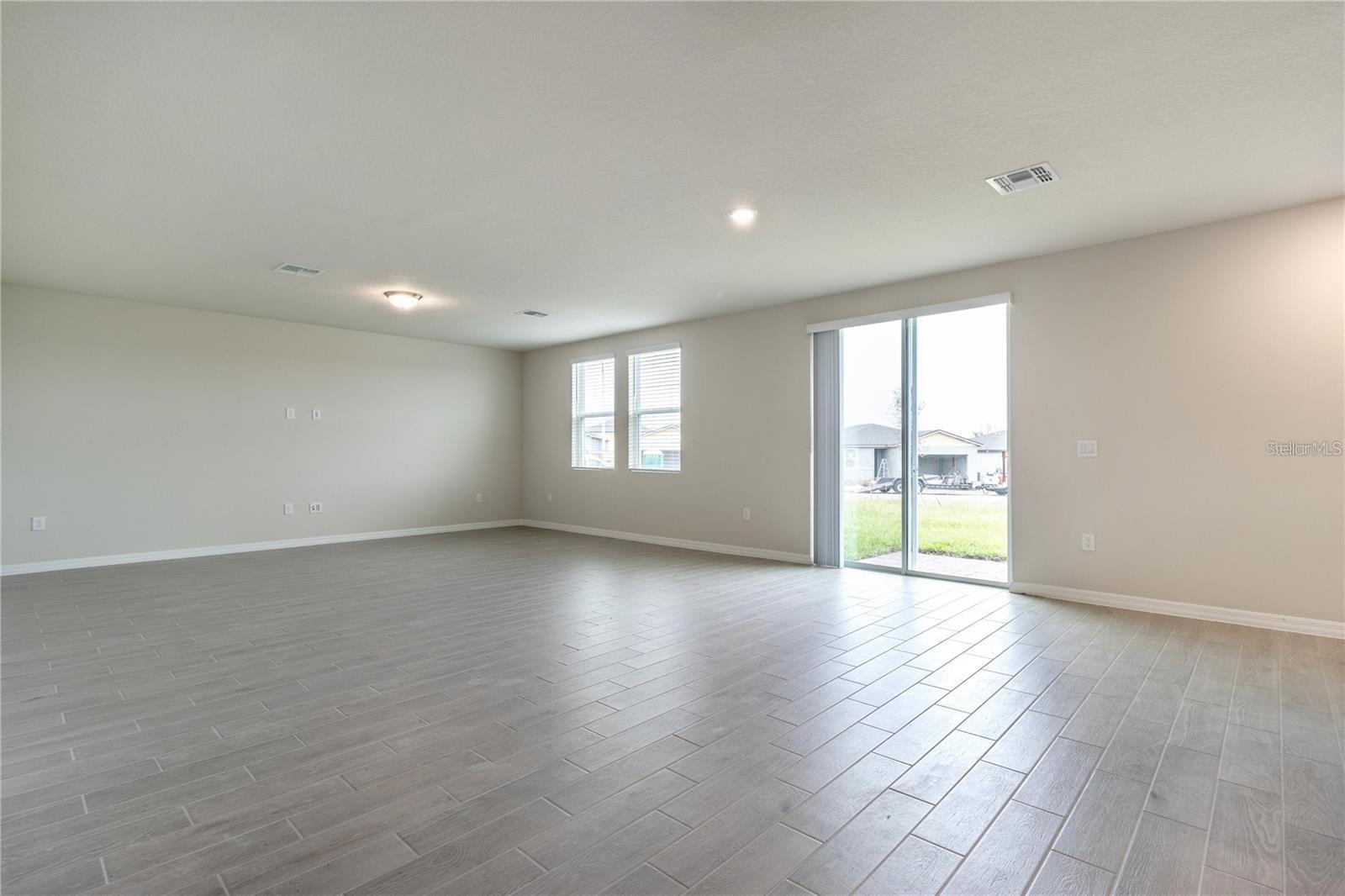 HAMMOCK RESERVE PH 1 - Residential Lease