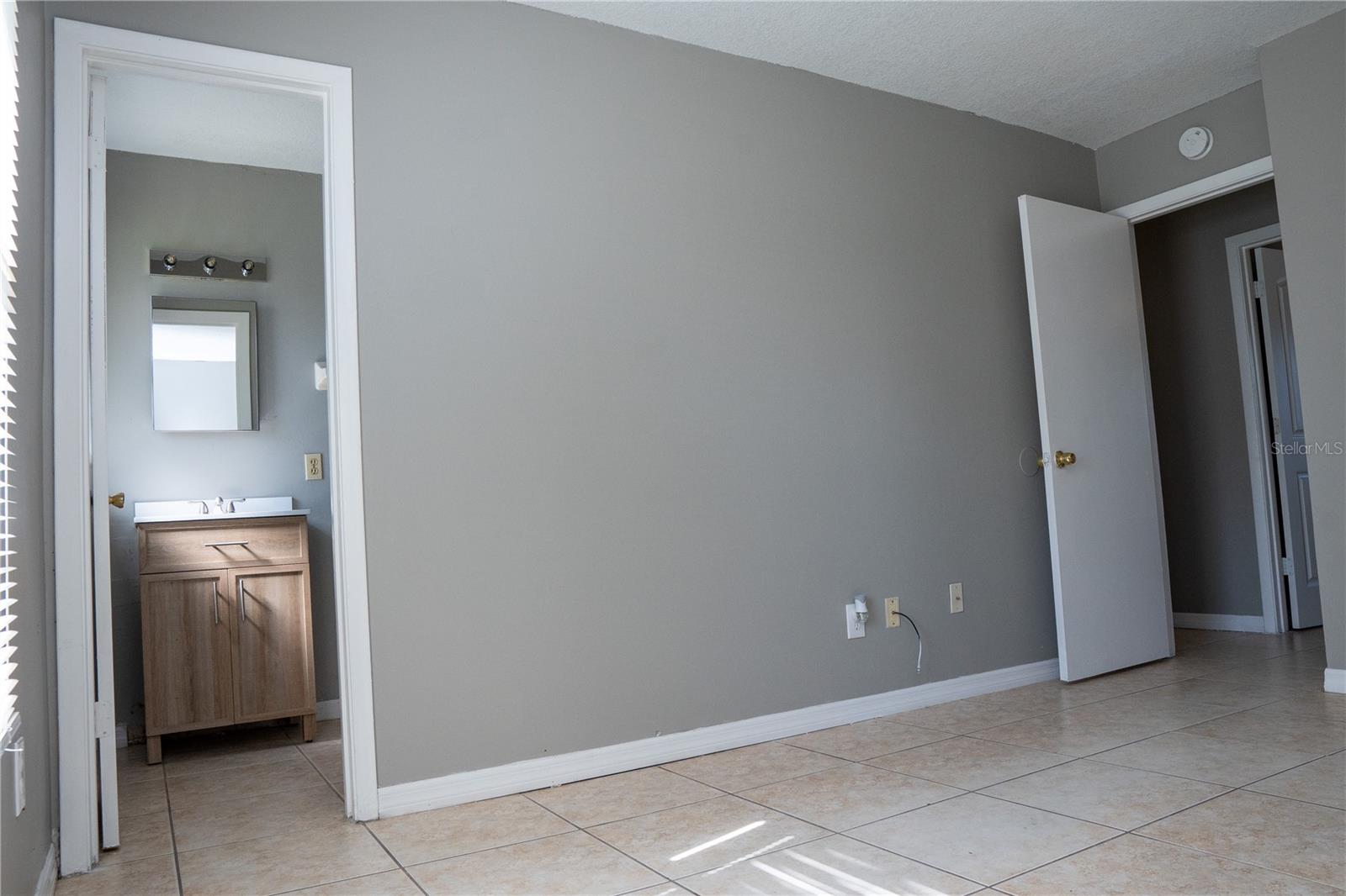 LAKE OPAL ESTATES - Residential Lease