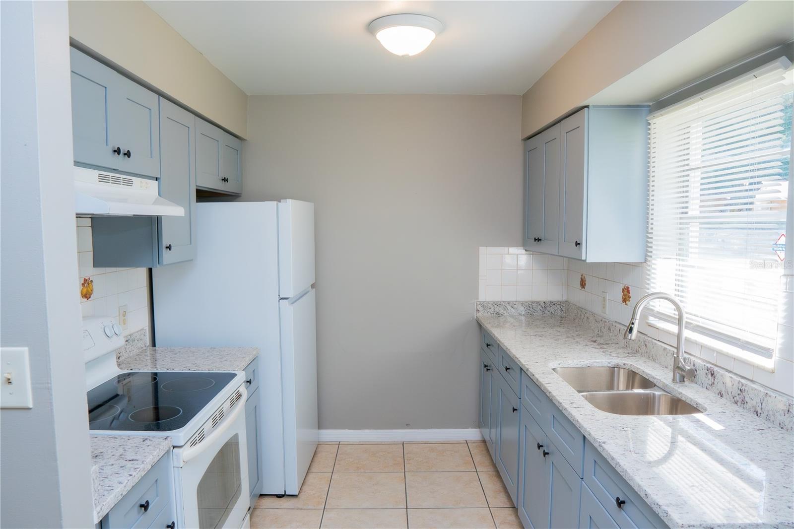 LAKE OPAL ESTATES - Residential Lease