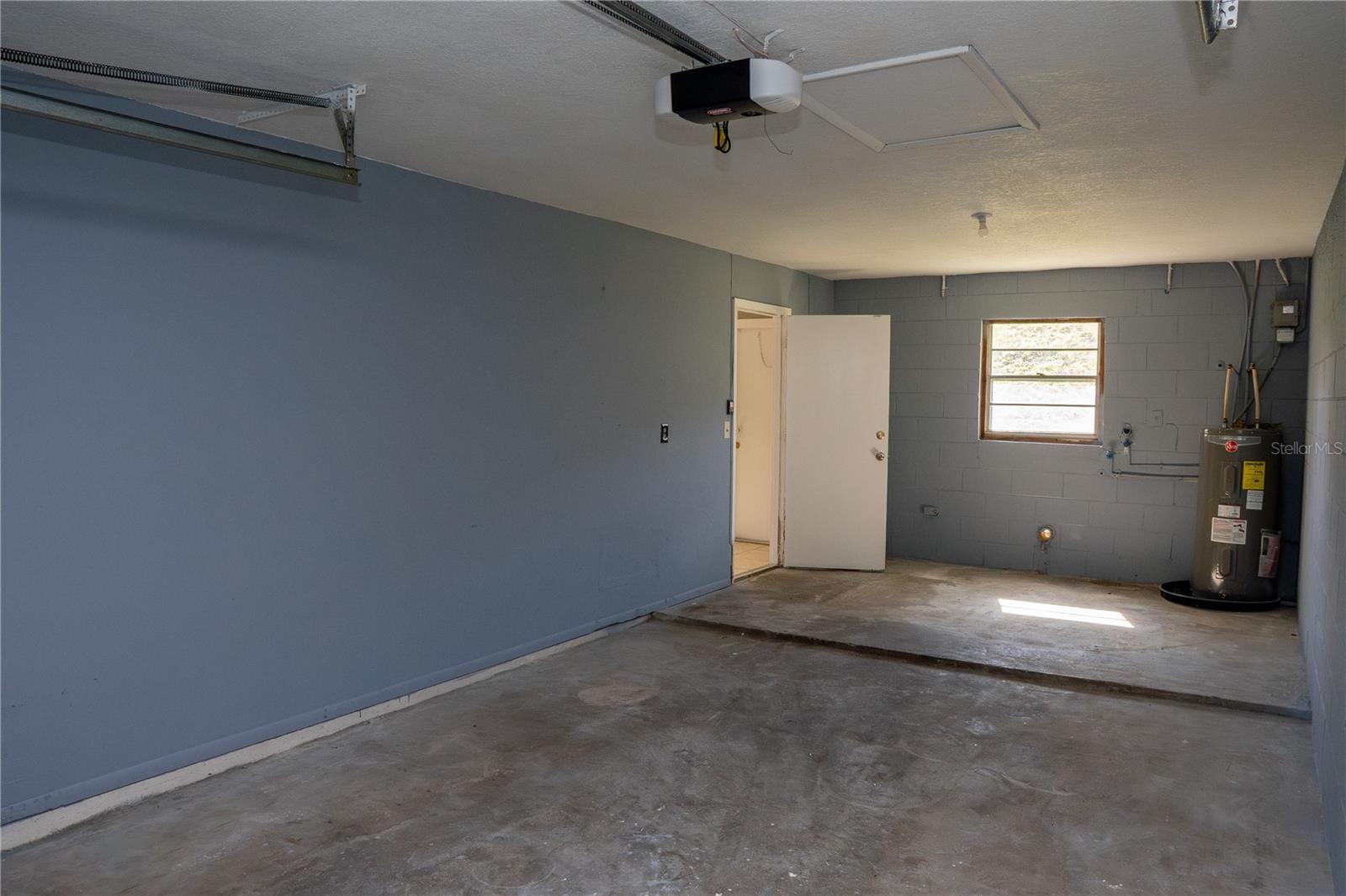 LAKE OPAL ESTATES - Residential Lease