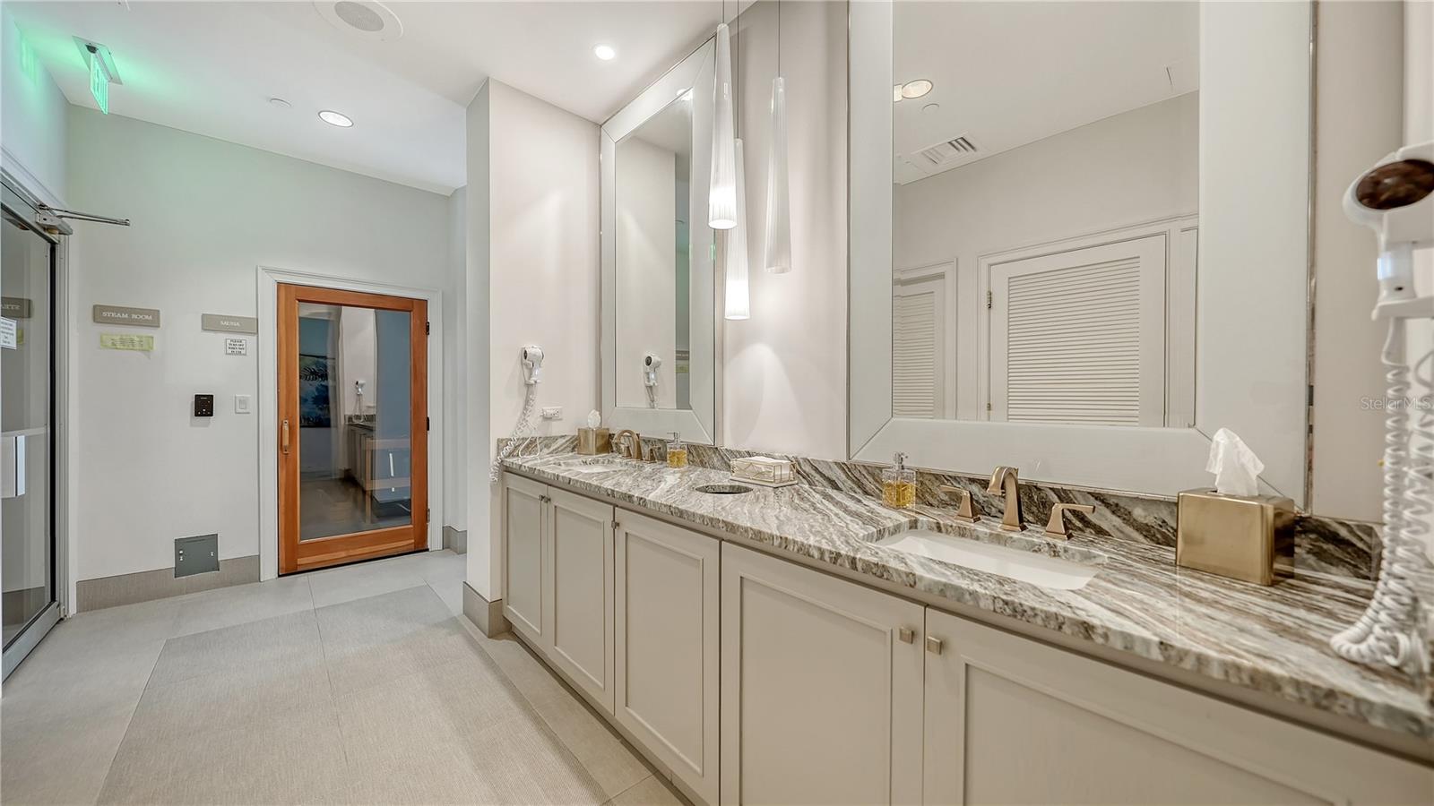 WATER CLUBI/LONGBOAT KEY CONDO - Residential