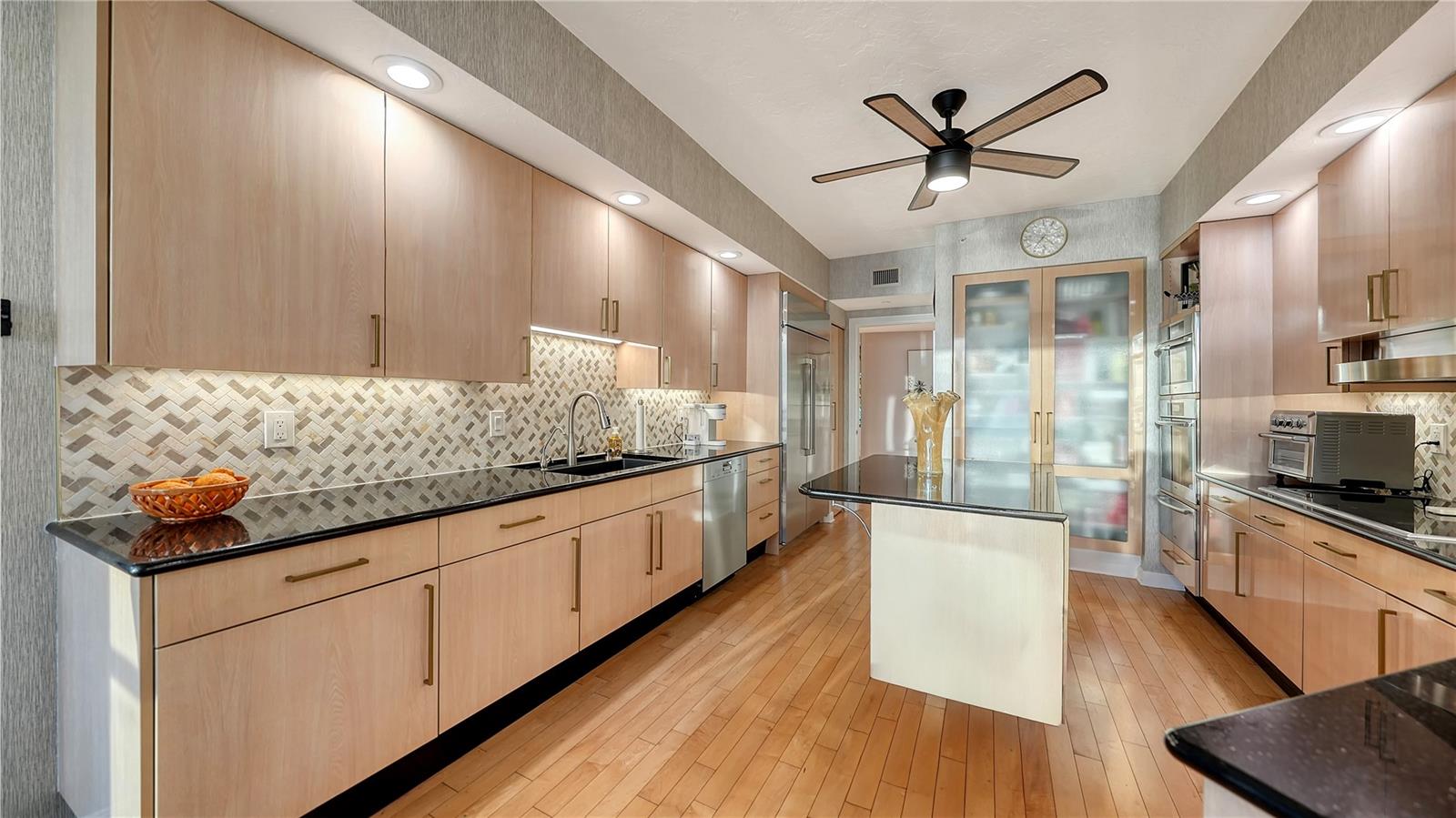 WATER CLUBI/LONGBOAT KEY CONDO - Residential