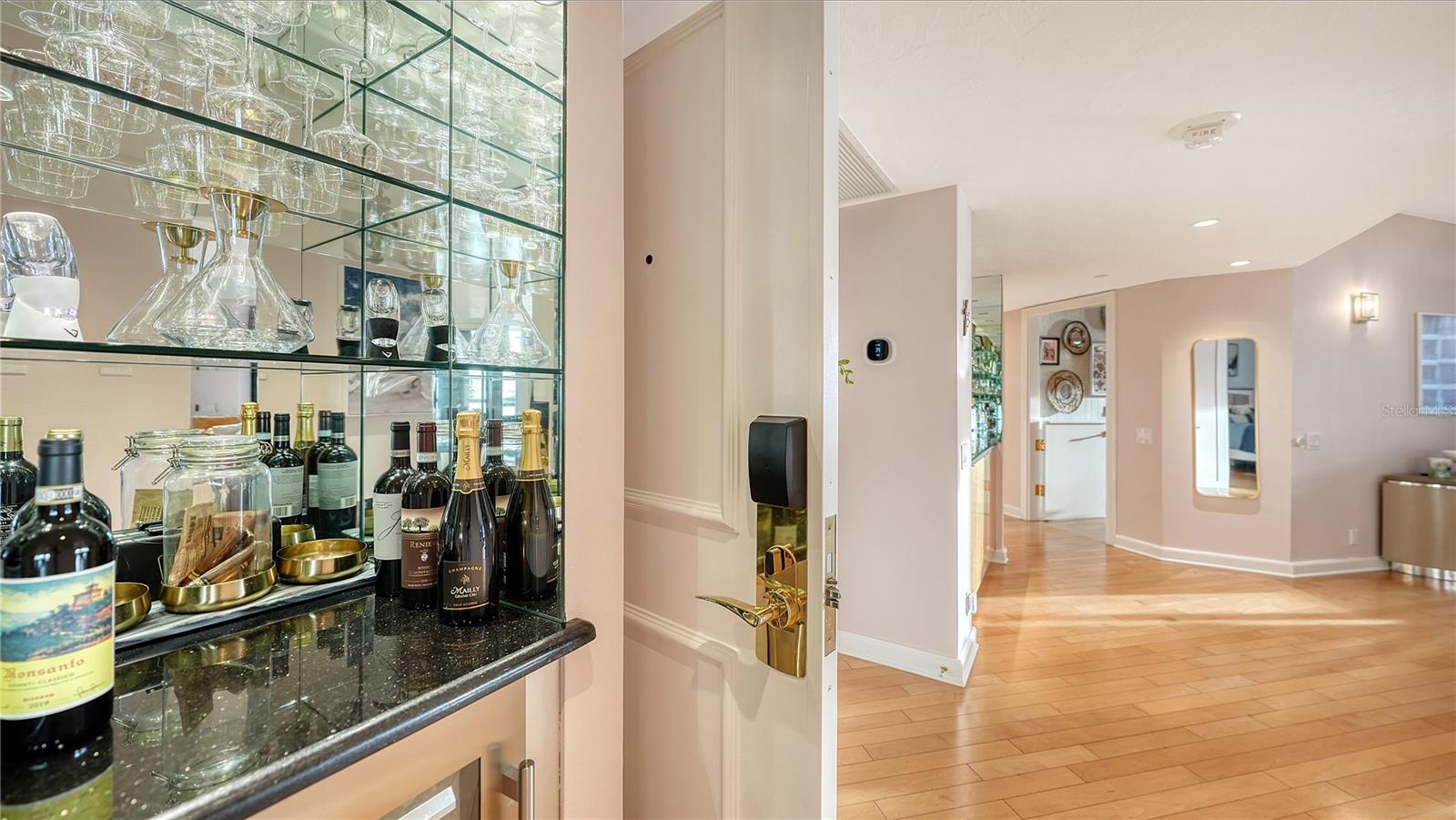 1241 GULF OF MEXICO DRIVE 304