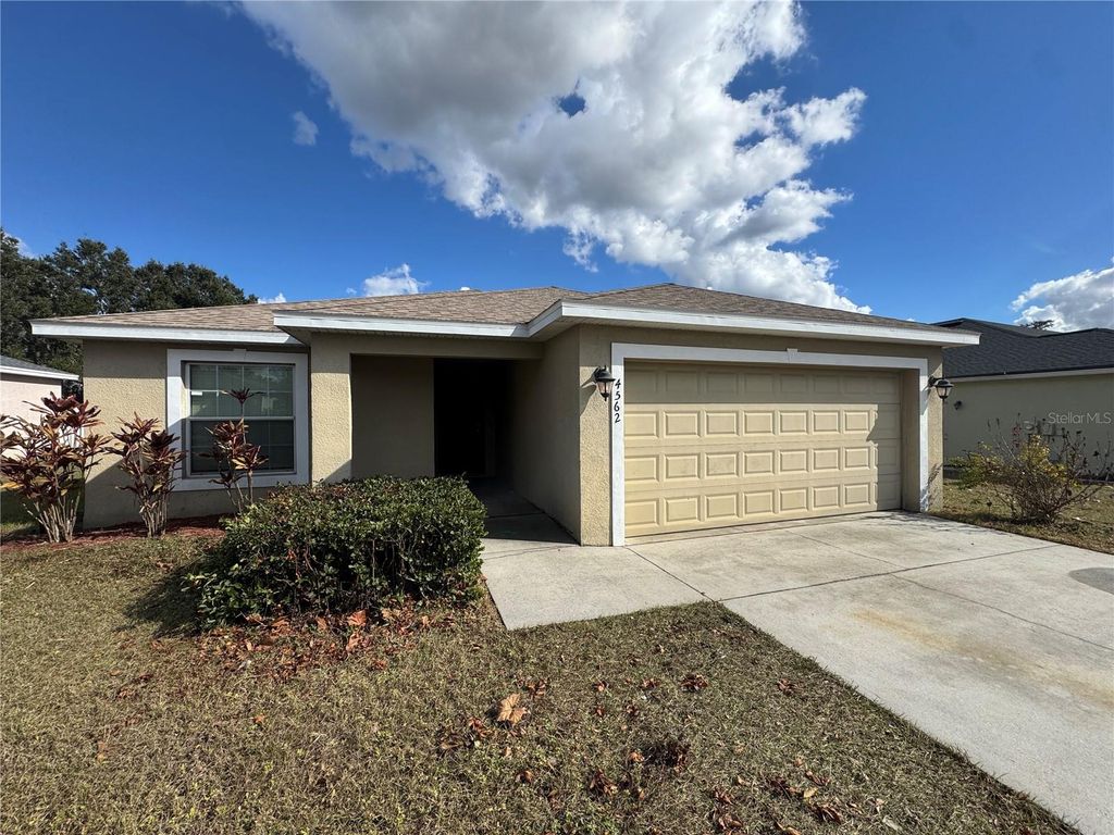 Photo of 4562 Turner Oaks Drive, Mulberry, FL 33860 (MLS # S5141408)
