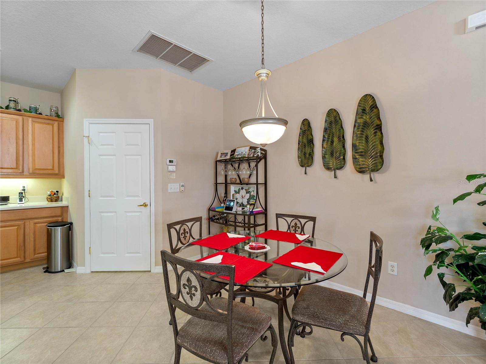 VENTURA VILLAGE - Residential