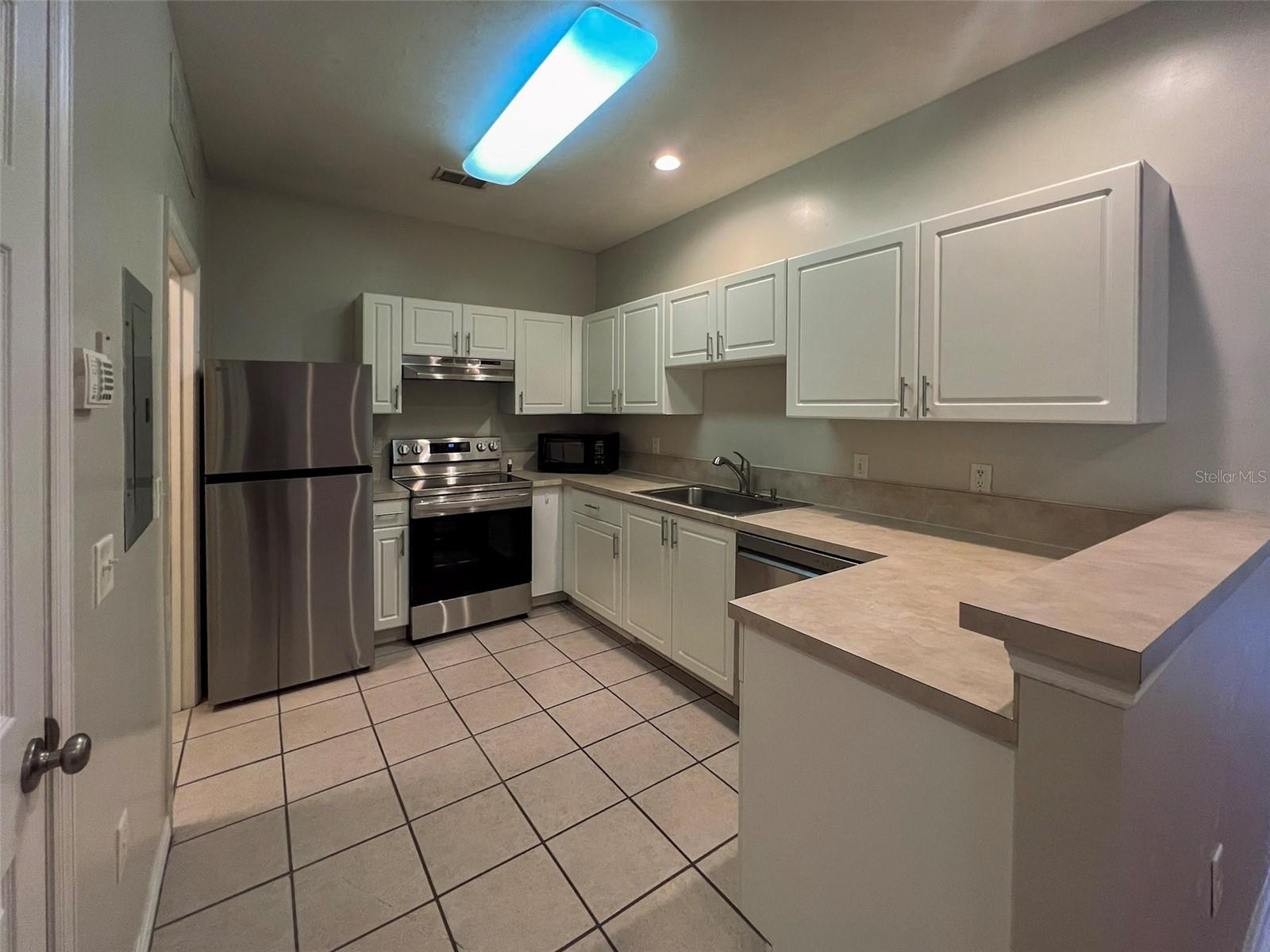 GREENS CONDOS AT WEST END - Residential Lease