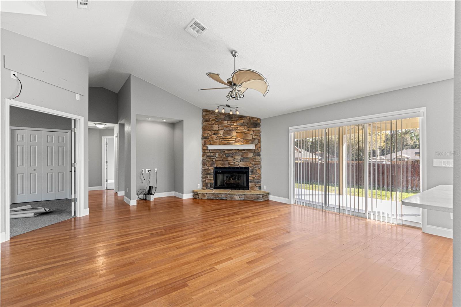 COBBLESTONE PH 01 - Residential