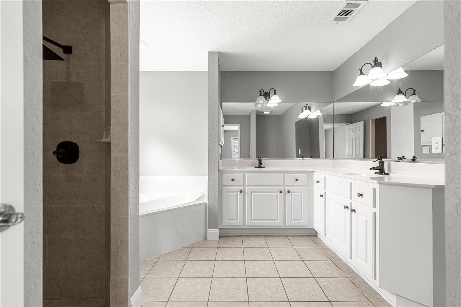 COBBLESTONE PH 01 - Residential