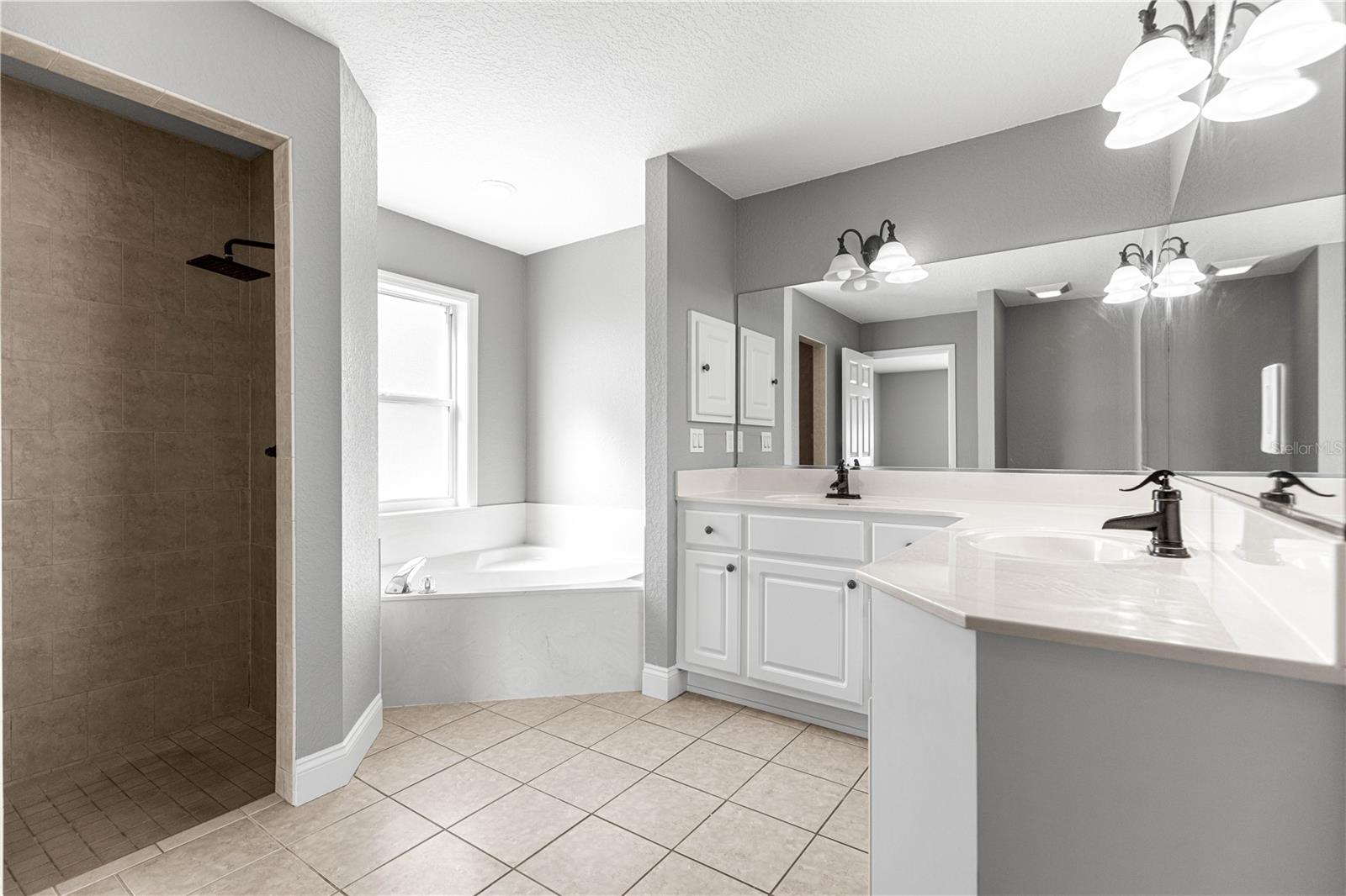 COBBLESTONE PH 01 - Residential