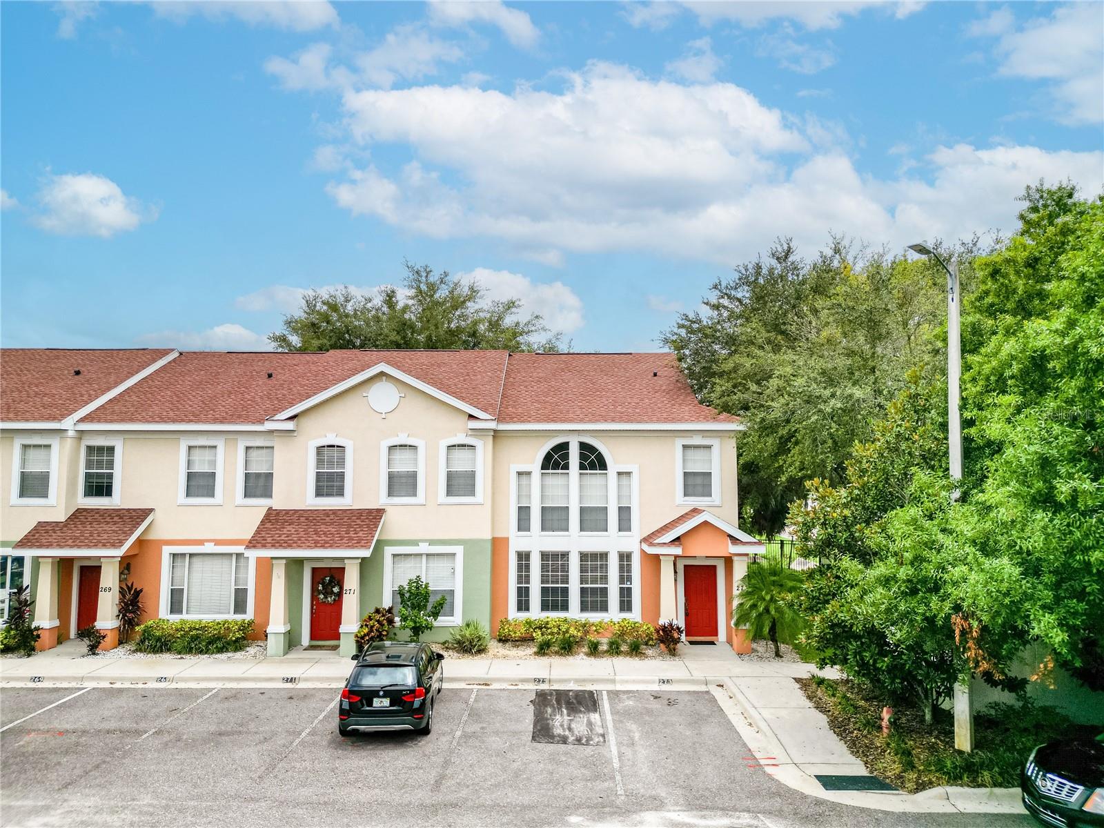 ALEXANDER WOODS TWNHMS - Residential Lease