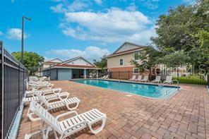 ALEXANDER WOODS TWNHMS - Residential Lease