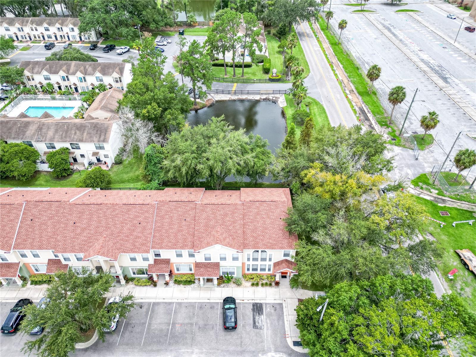 ALEXANDER WOODS TWNHMS - Residential Lease