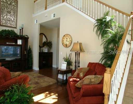 ALEXANDER WOODS TWNHMS - Residential Lease