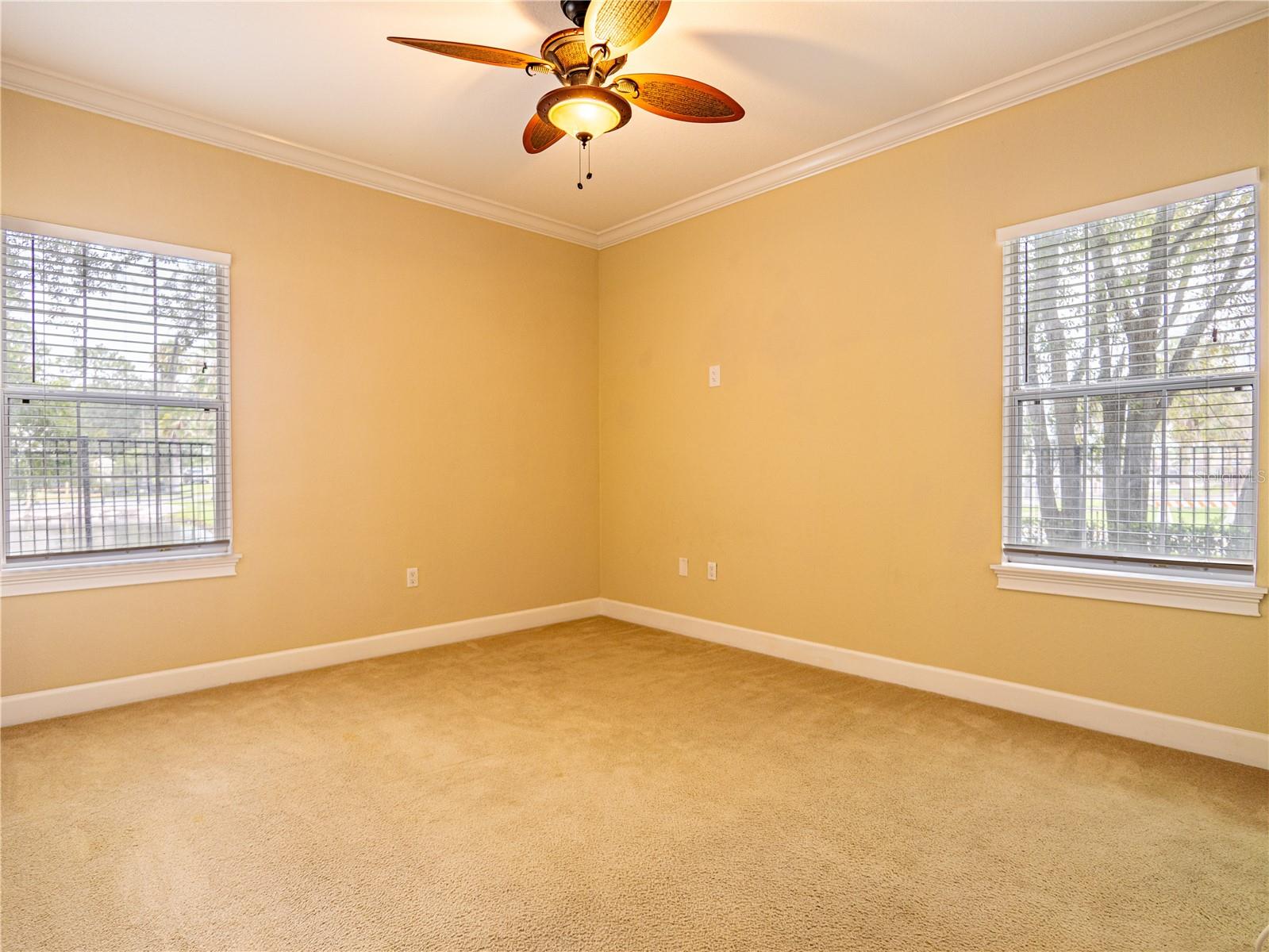 ALEXANDER WOODS TWNHMS - Residential Lease